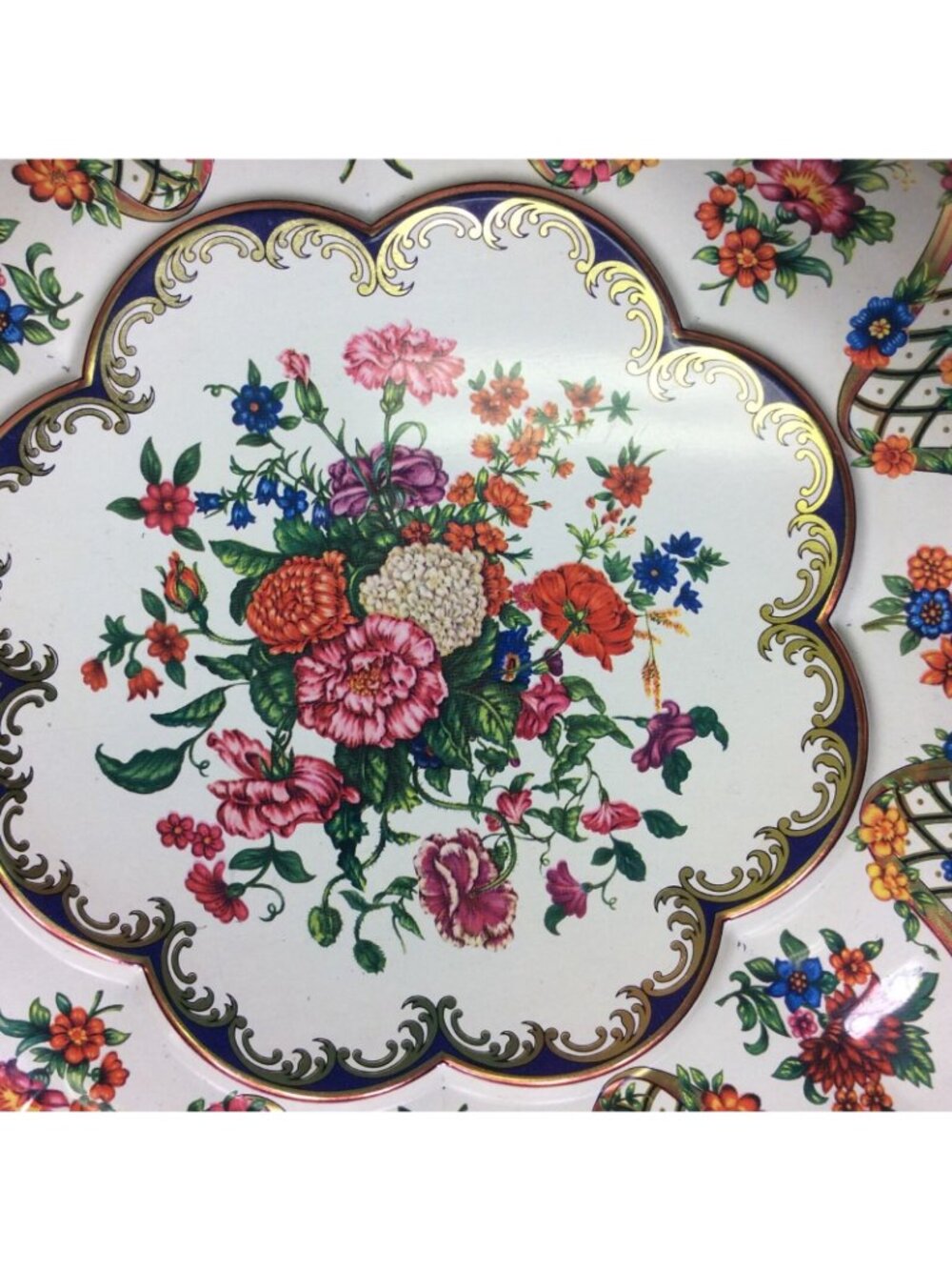 Daher England Serving Fruit Bowl Decorated Ware Tin Floral Gold Vintage 1971 - Picture 2 of 9